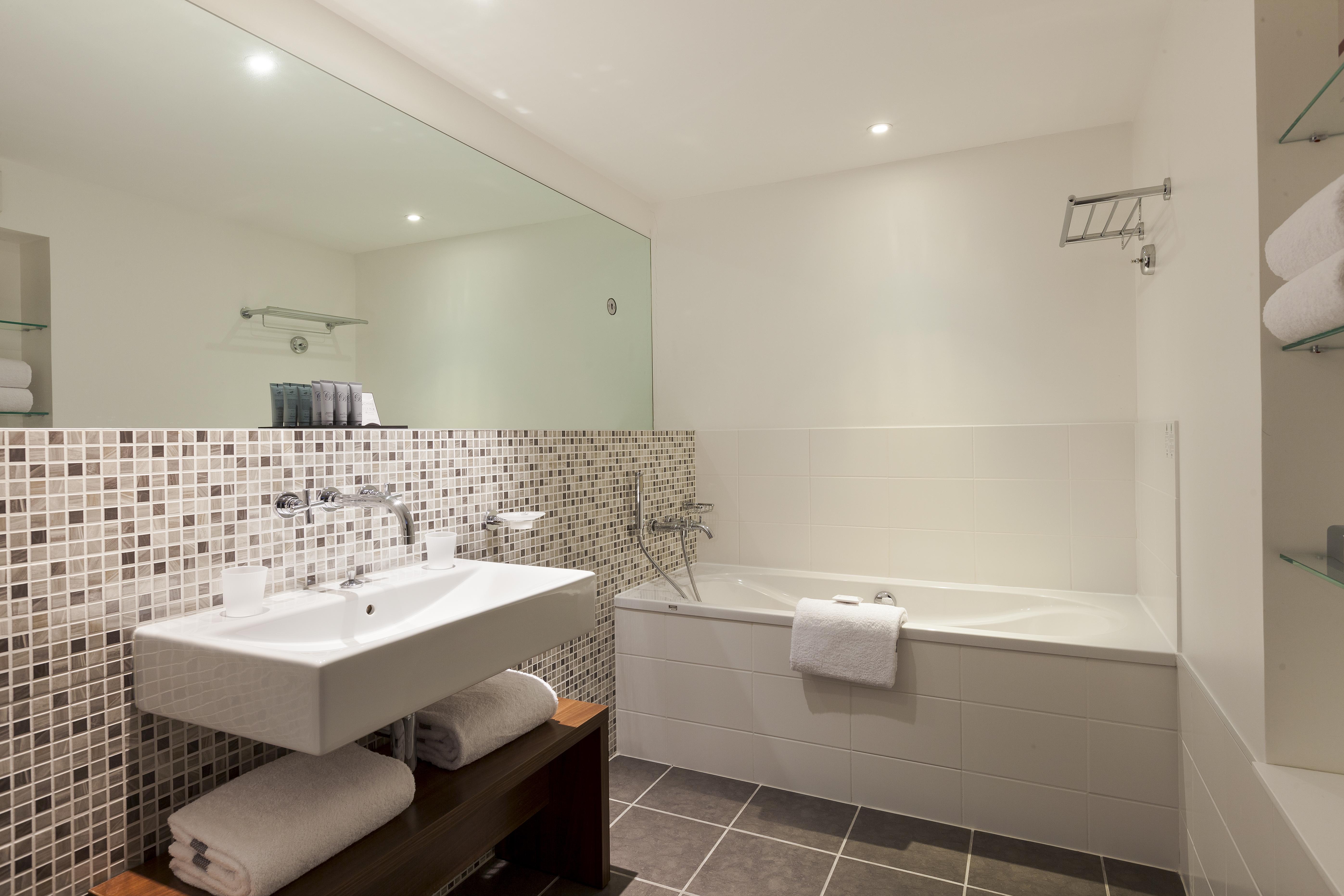 Hotel Chateau Belmont By The Crest Collection Tours