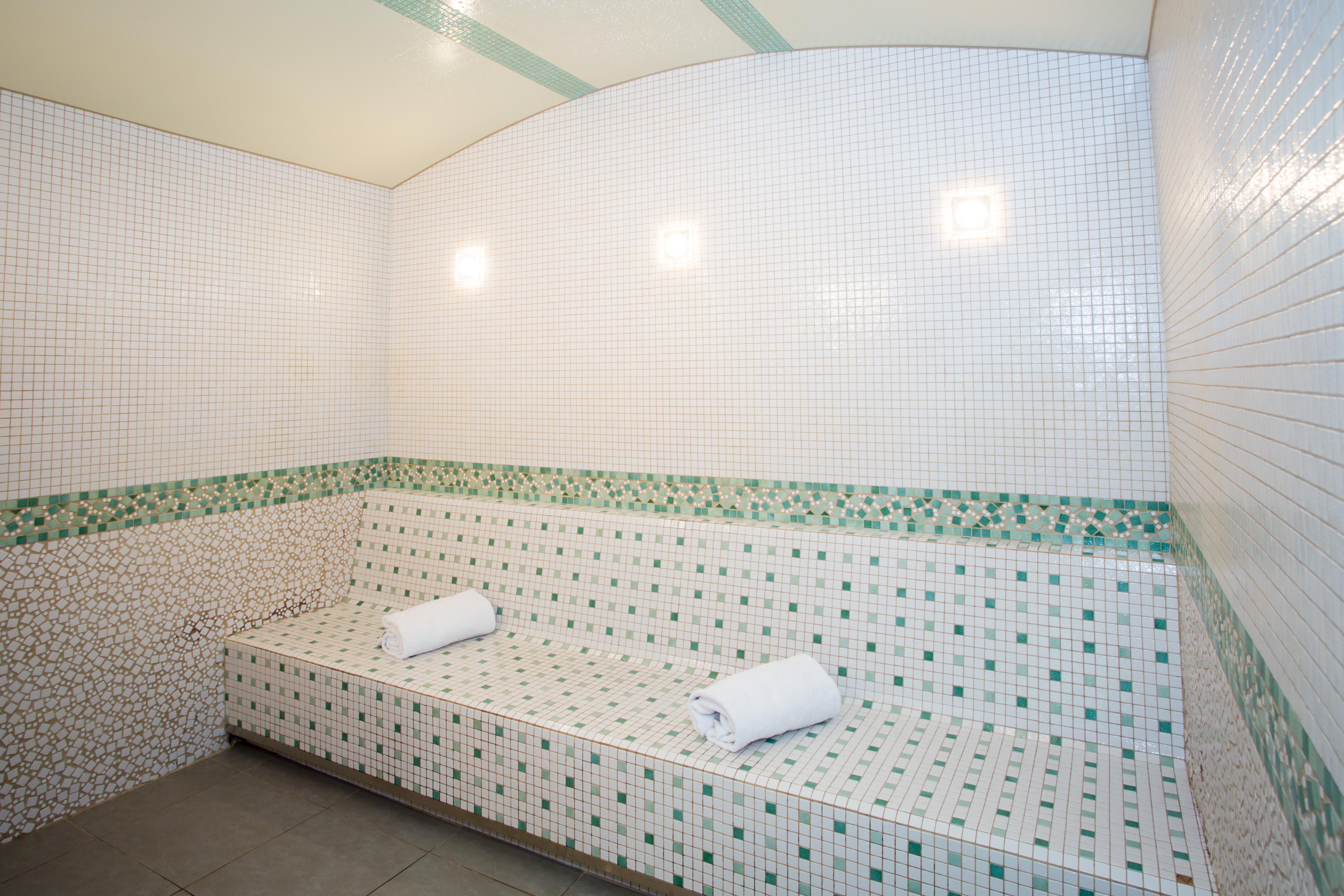 Hotel Chateau Belmont By The Crest Collection 4*