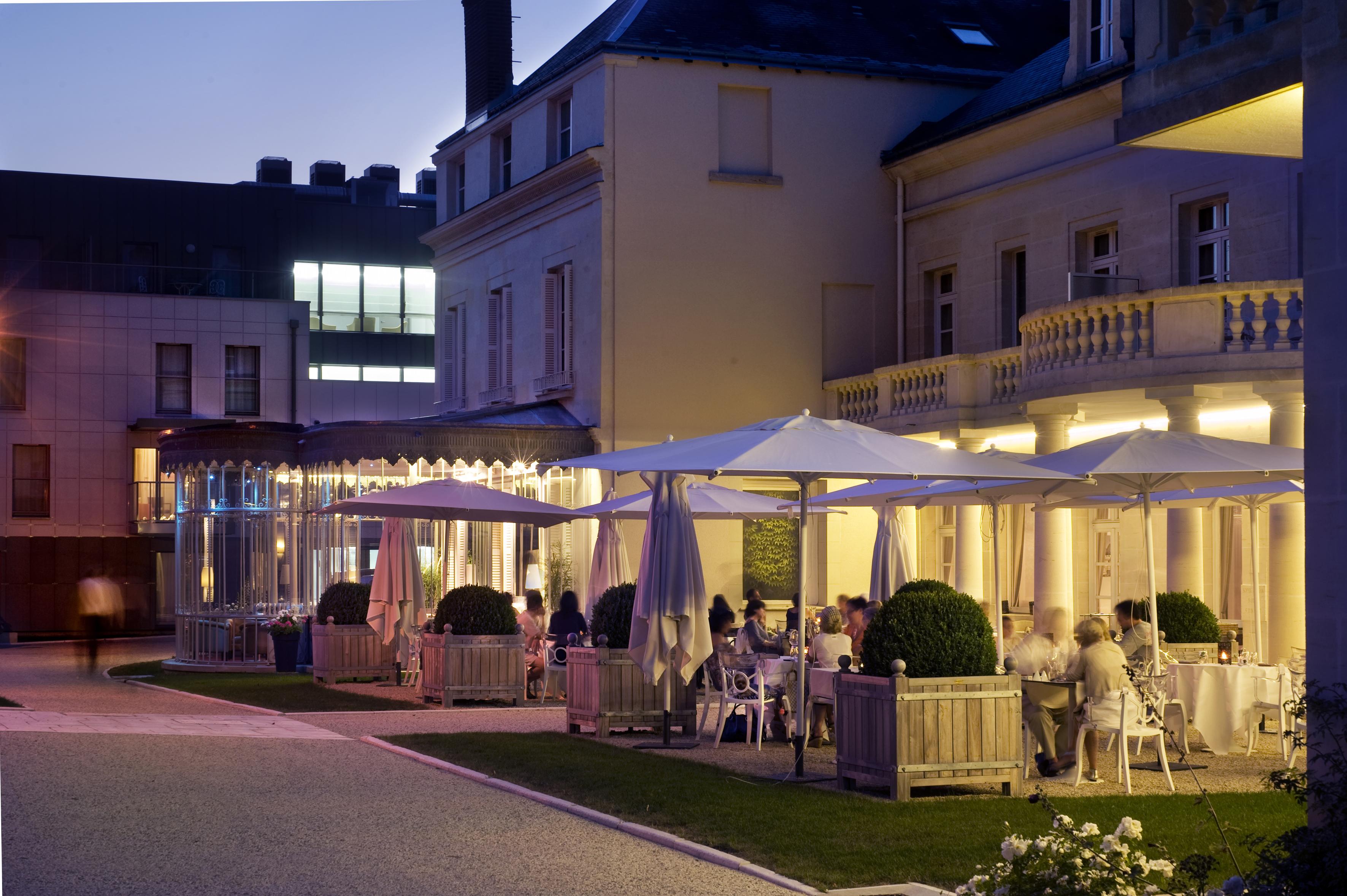 Chateau Belmont By The Crest Collection Hotel Tours